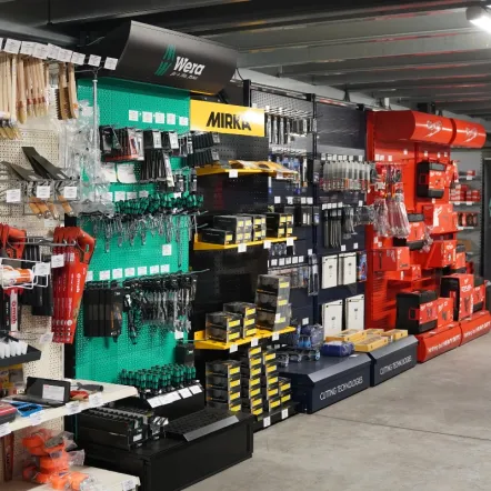 magasin d'outillage, quincaillerie, E.P.I réservé aux artisans 